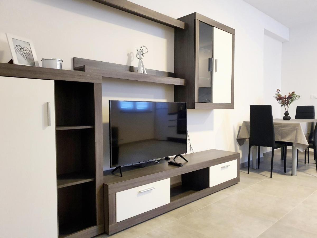 Sea Star Apartments Pjescana Uvala Buitenkant foto