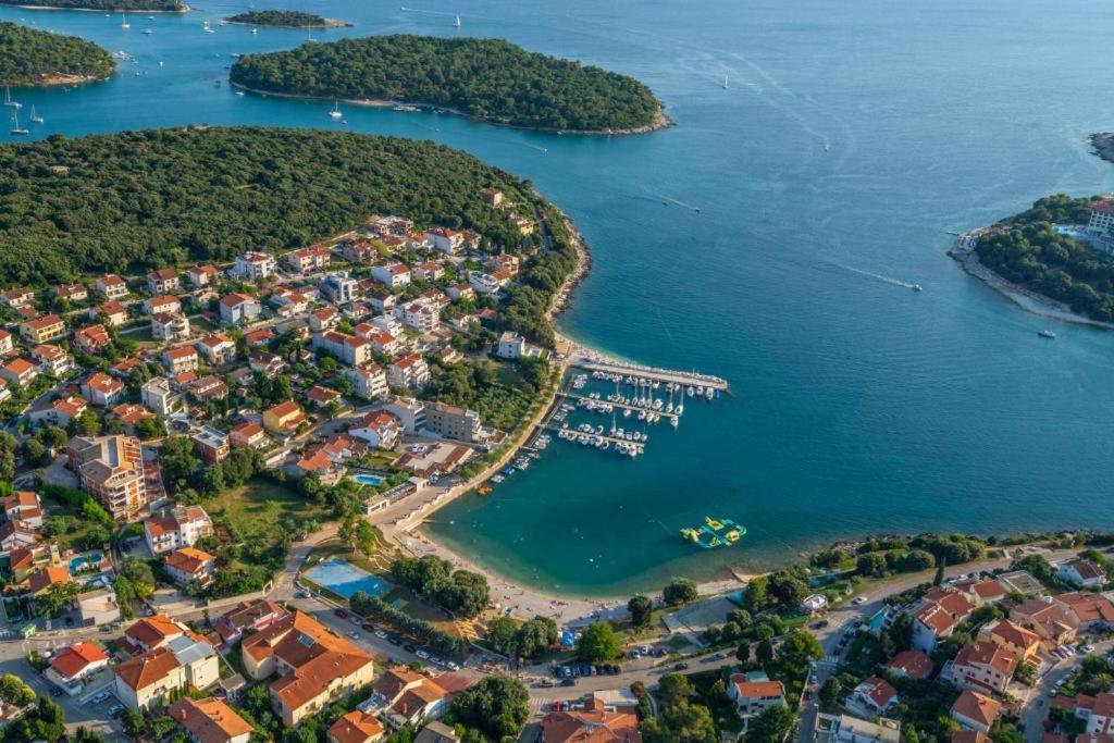 Sea Star Apartments Pjescana Uvala Buitenkant foto